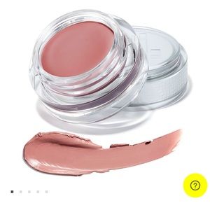 • Trinny London flush blush •